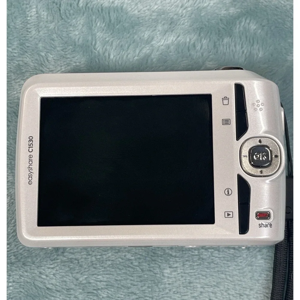 Kodak EasyShare C1530 14MP Digital Camera 3x Zoom Tested w Case White